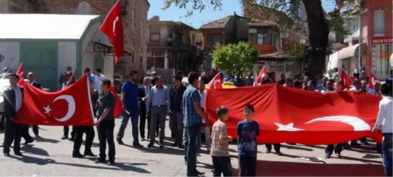 Akil İnsanlar Heyetine Protestoyla Karşılaştı