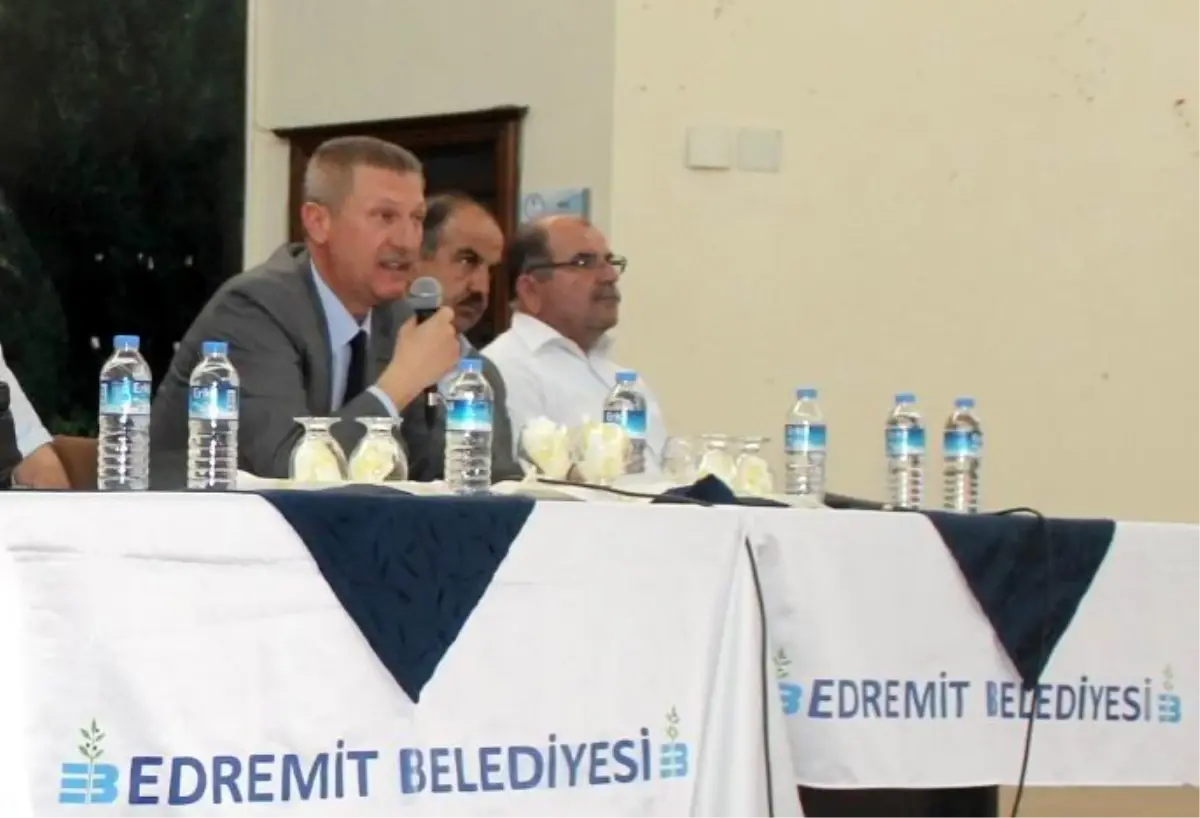Edremit Belediyesi Kültür Merkezi'nde Toplandı