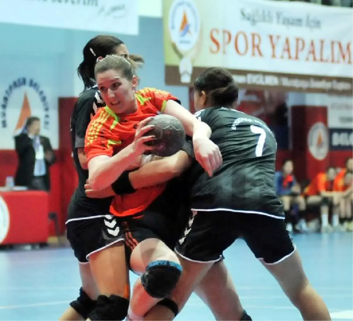 Muratpaşa Belediye-Üsküdar Belediyespor: 22-24