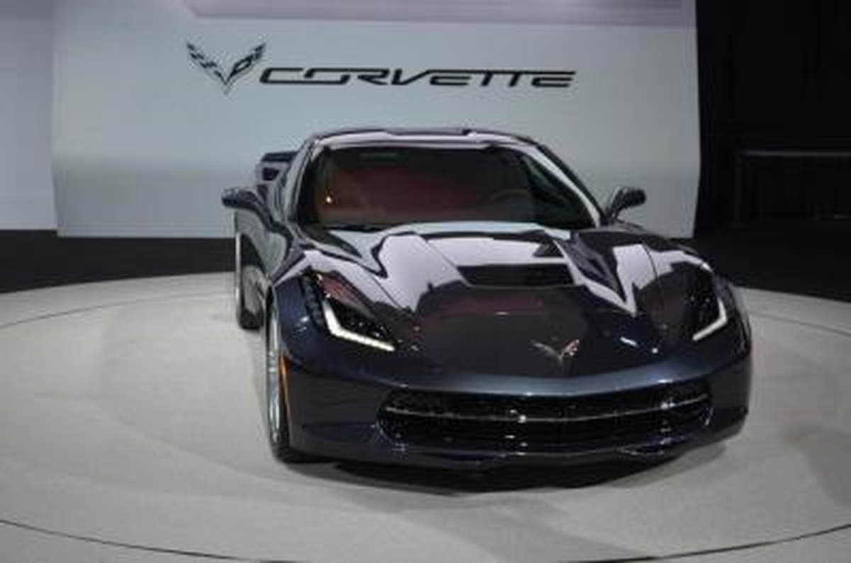 2014 Chevrolet Stingray\'in Fiyatı Belli Oldu!