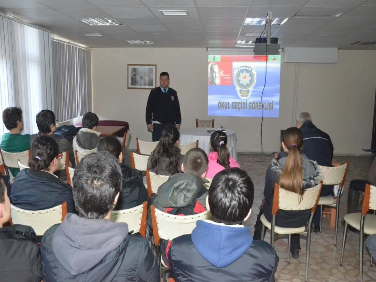 25 Okulda Bin 904 Öğrenciye "Yaya Eğitimi" Verildi