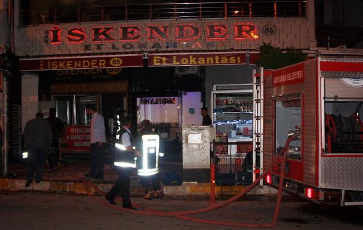 Adıyaman\'da İşyerinde Yangın Paniği