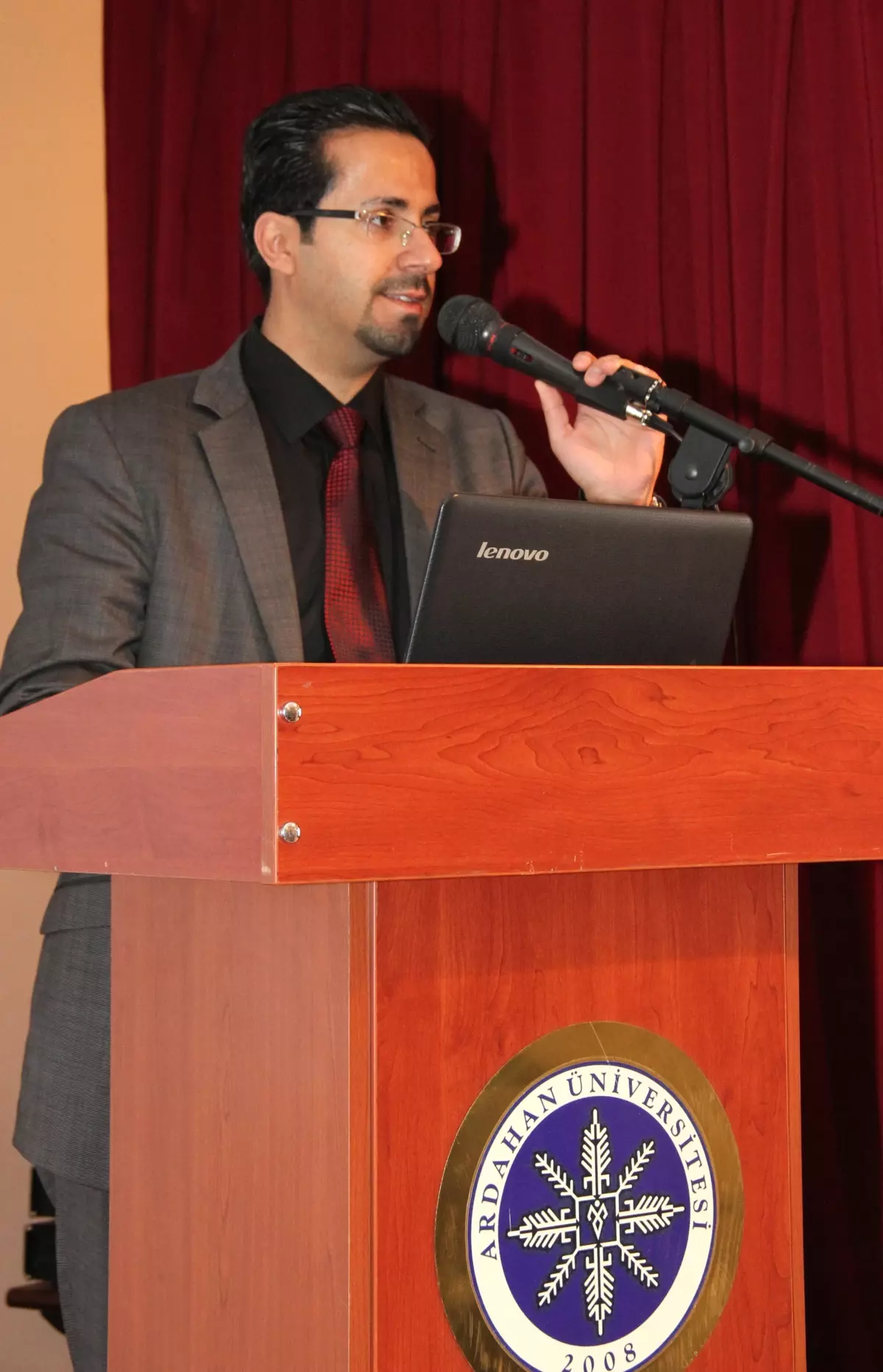 Arü'lü Akademisyenlerden Lise Öğrencileri İçin Tanıtım Semineri