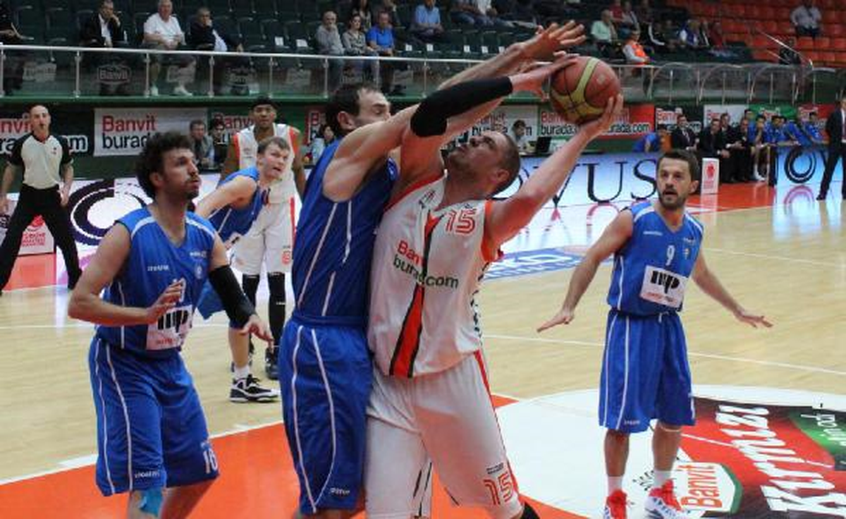 Banvit Antrenörü Orhun Ene\'nin Üzüntüsü