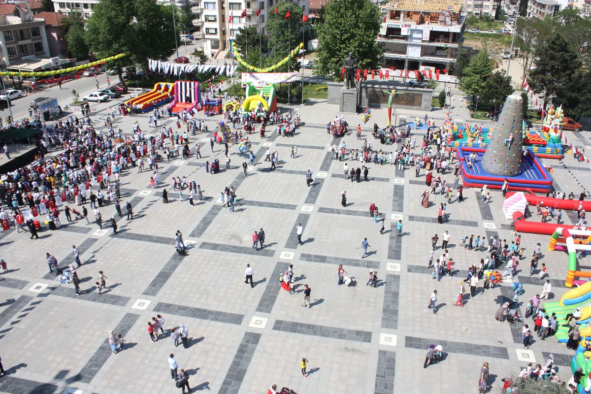 Düzce\'de Çocuklar Doyasıya Eğlendi