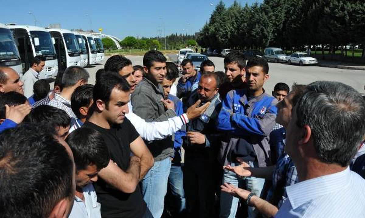 Eylemci İşçileri, Tedaş Müdürü İkna Etti