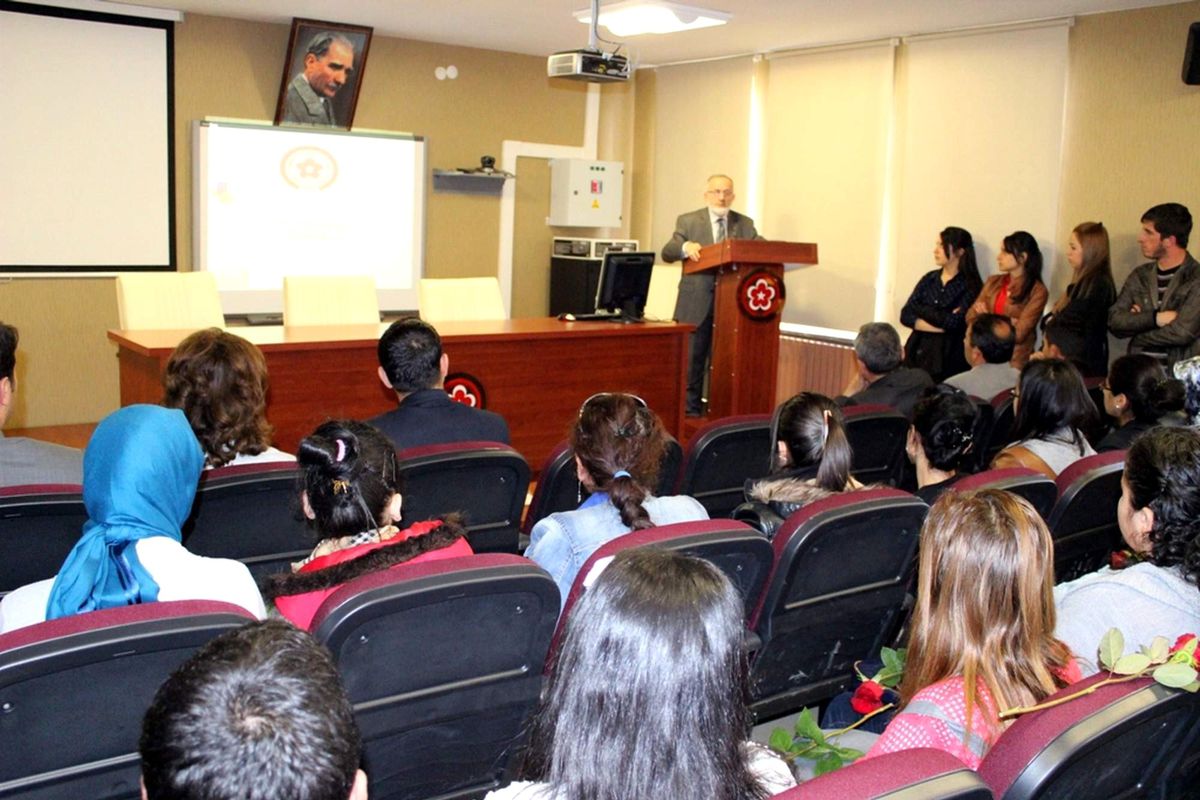 İl Müftüsü Şahin Üniversite Öğrencilerine Hz Muhammed'i Anlattı