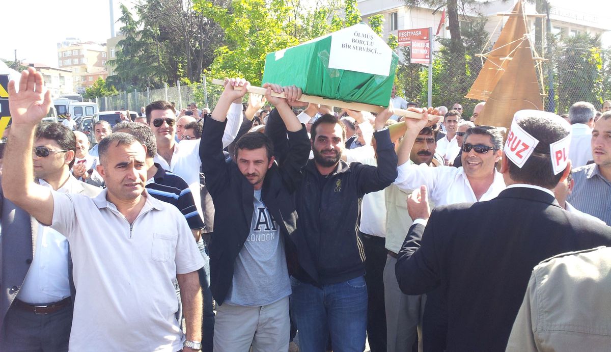 İstanbullu Servisçiler "Gemileri" Yaktı