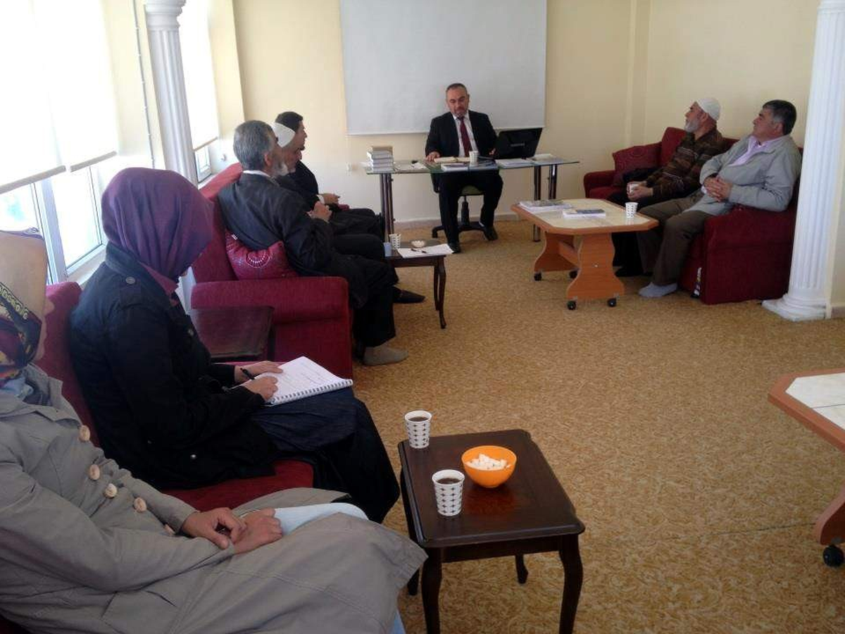 Mazlumder\'den İnsan Hakları Seminerleri