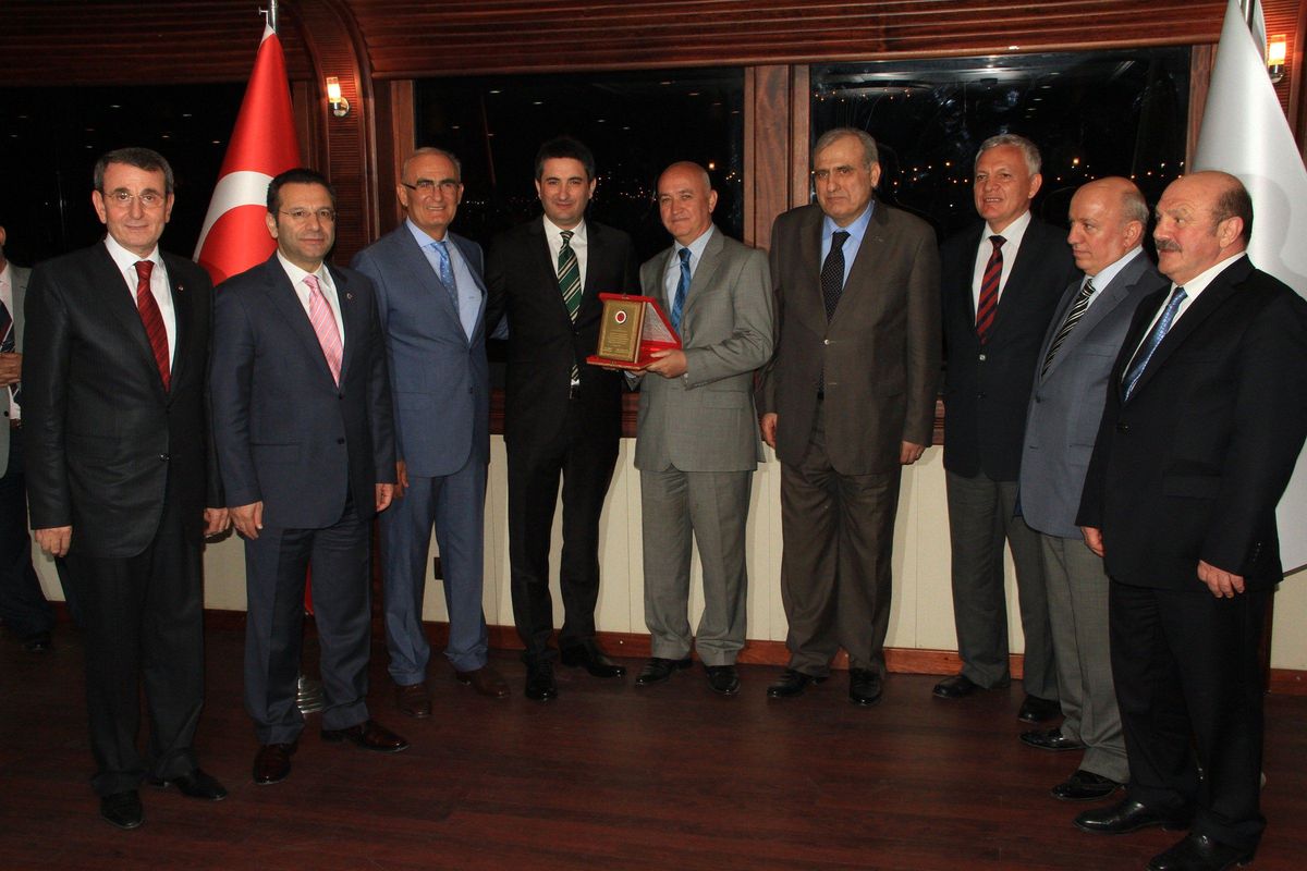 Samsun Tso\'dan Meclis Üyelerine Plaket