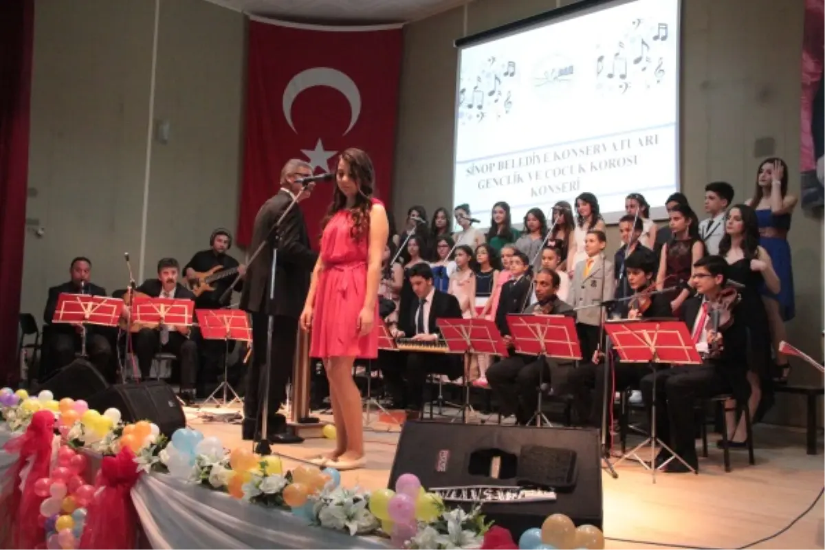 Sinop Belediyesi\'nden Muhteşem Konser