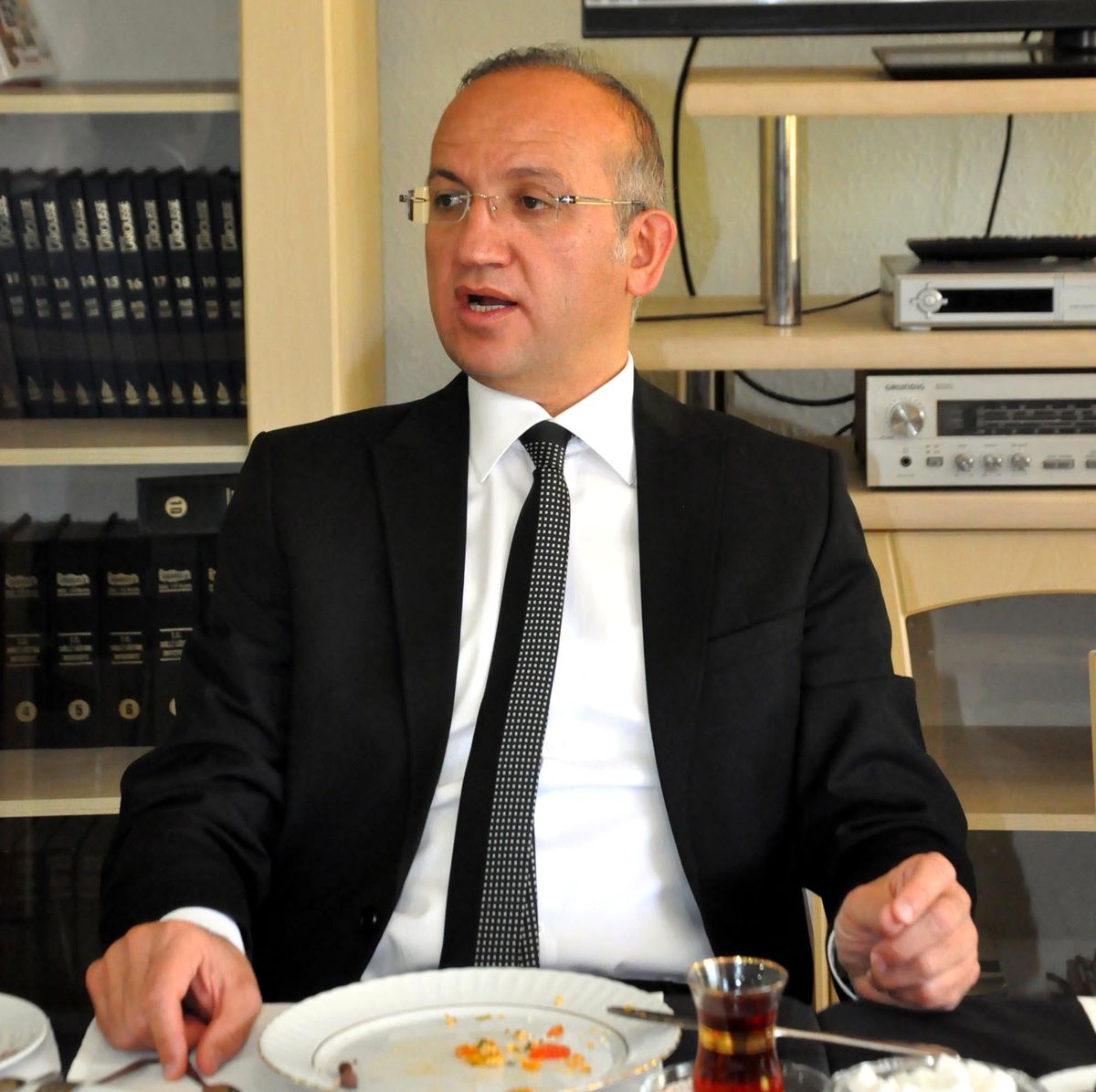 Vali Yurdakul, Muhtarlarla Buluştu