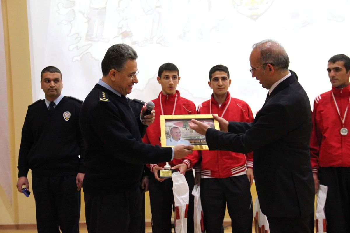 Vali Yurdakul Polis Adaylarına Konferans Verdi