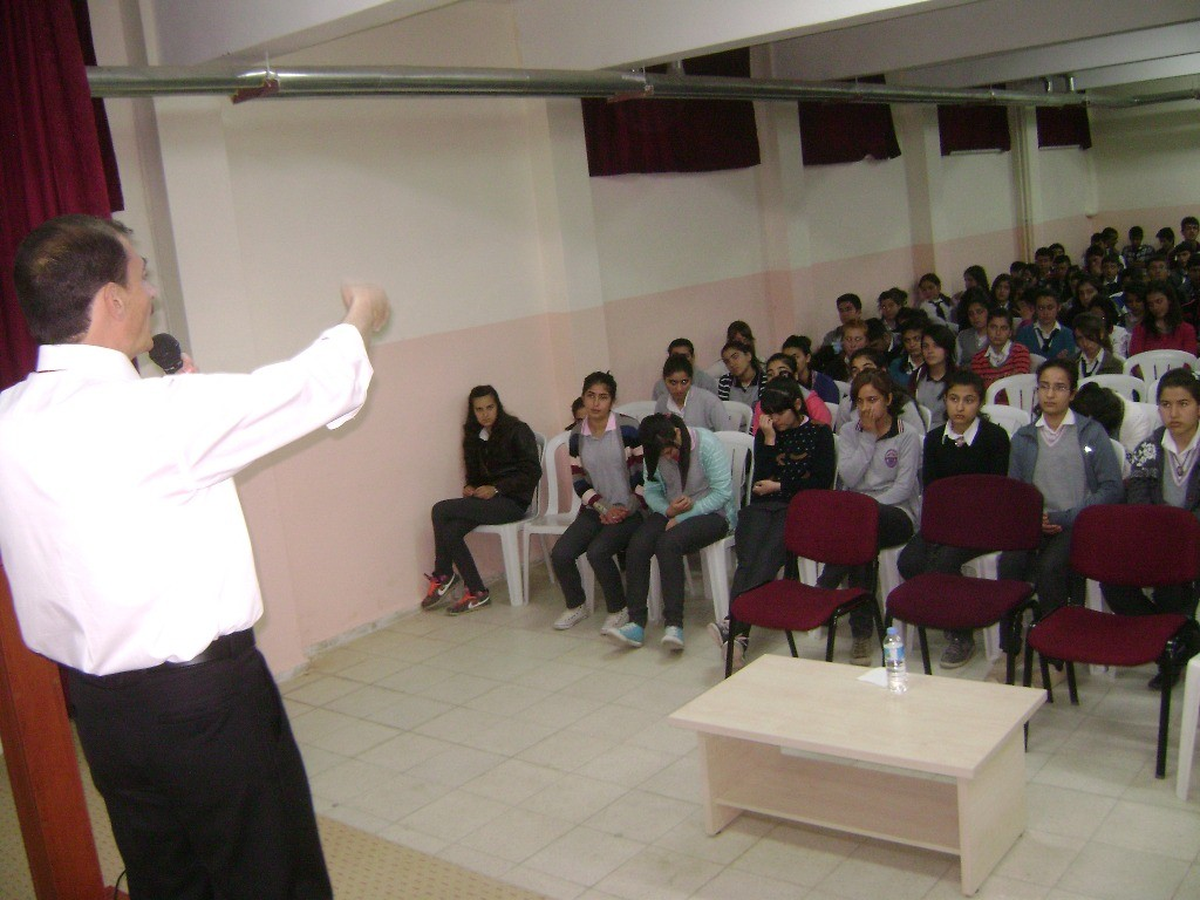 "Verimli Ders Çalışma ve Motivasyon" Seminerleri Başladı