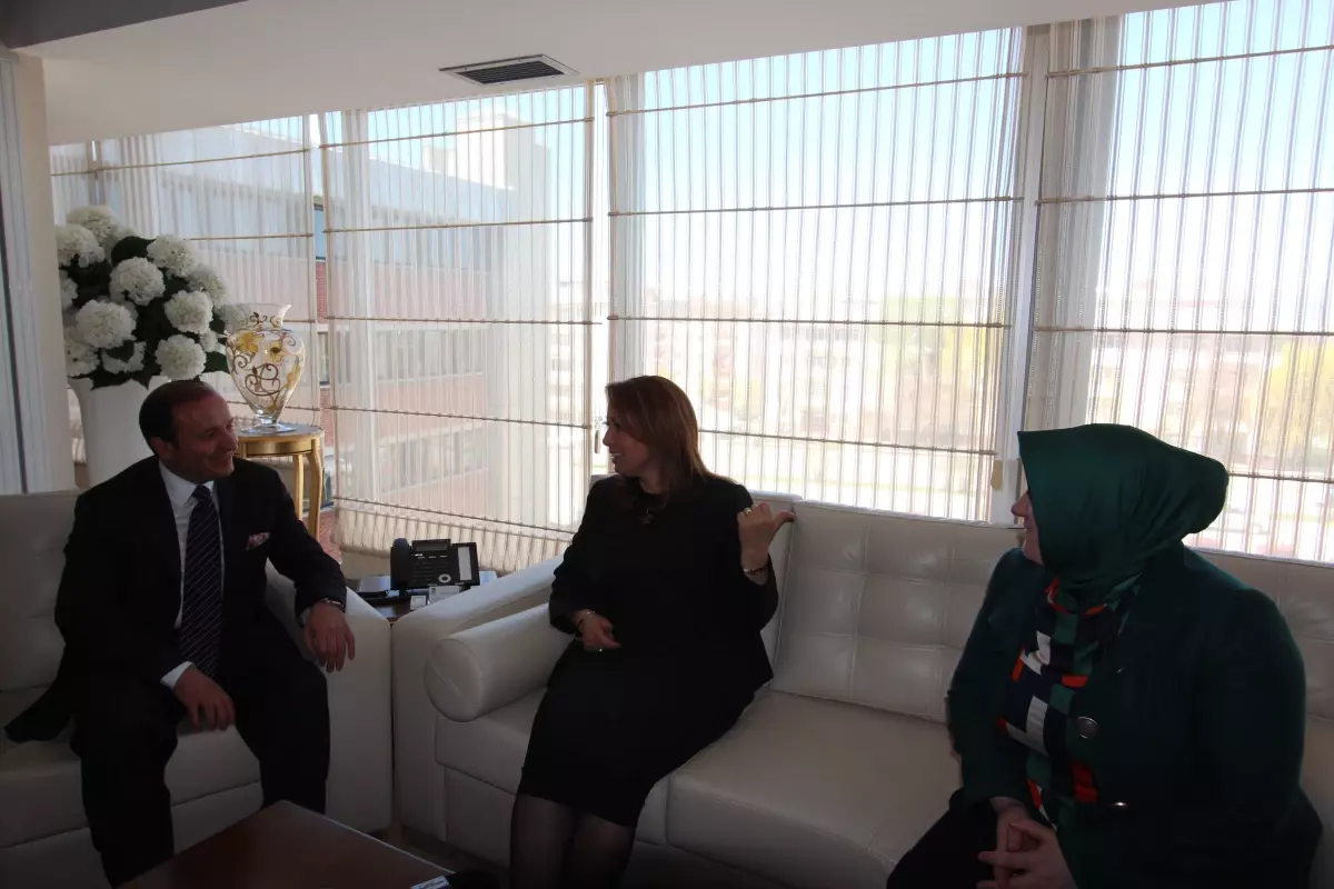 AK Parti Mkyk Üyesi Çalık\'tan Büyükşehir Belediyesine Ziyaret