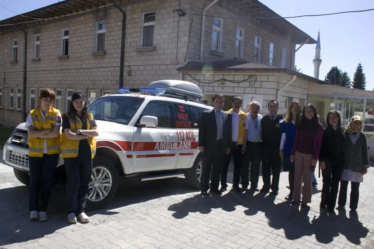 Araç Devlet Hastanesine Paletli Ambulans Verildi