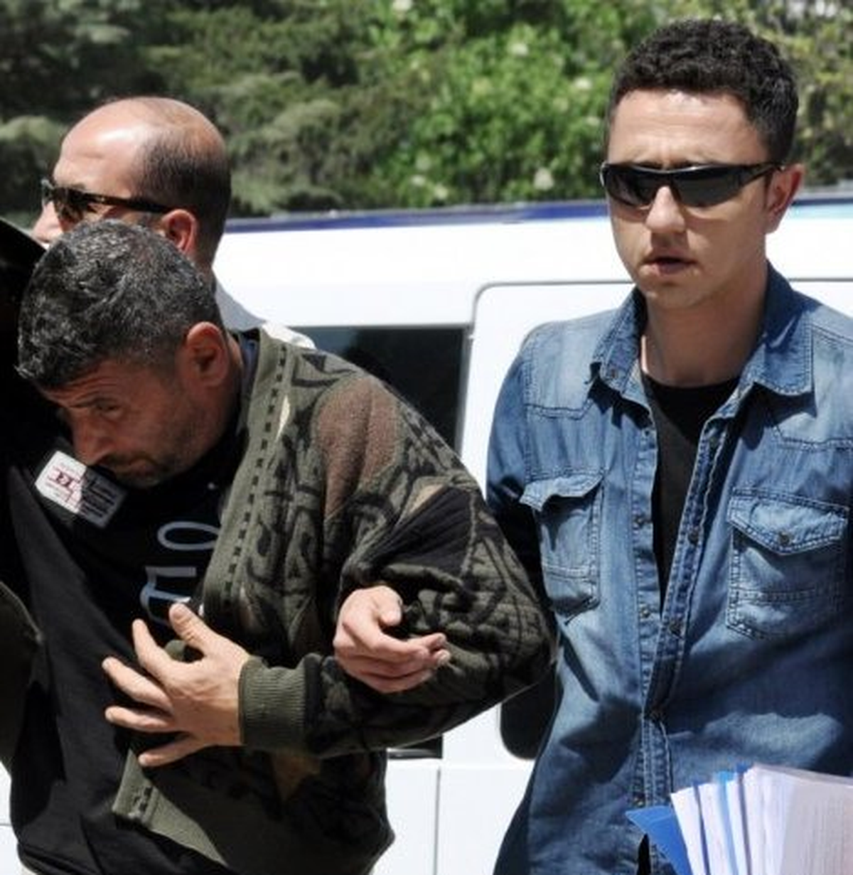 Çaldıkları Demirlerle İstanbul\'a Kaçarken Yakalandılar