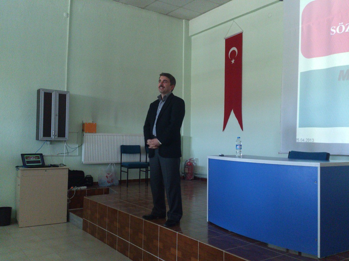 Hisarcık\'ta Lise Öğrencilerine "Asılsız Ermeni Soykırımı Türkiye Tezi" Konferansı