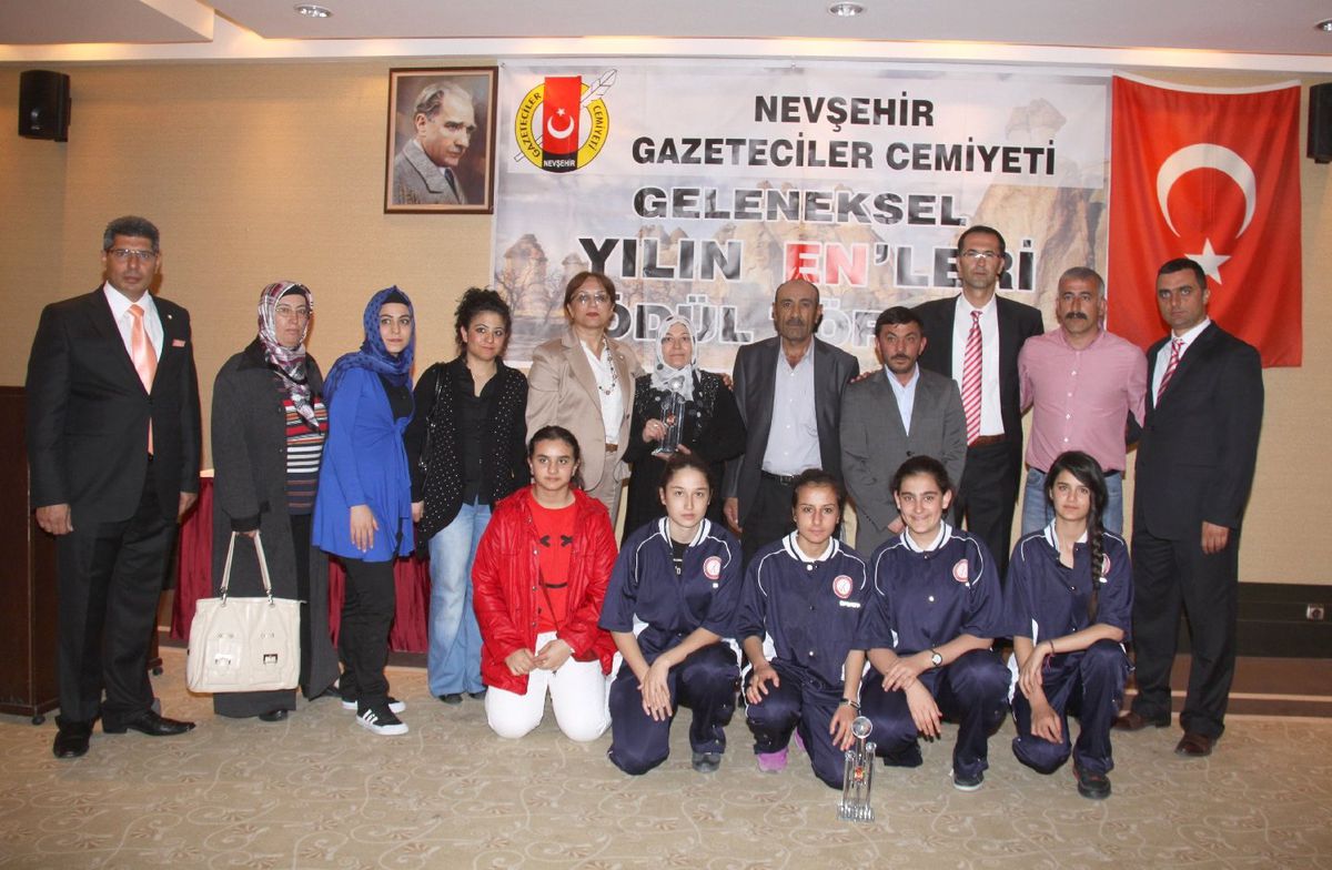 Nevşehir Gazeteciler Cemiyeti Tarafından Düzenlenen Ödül Töreni
