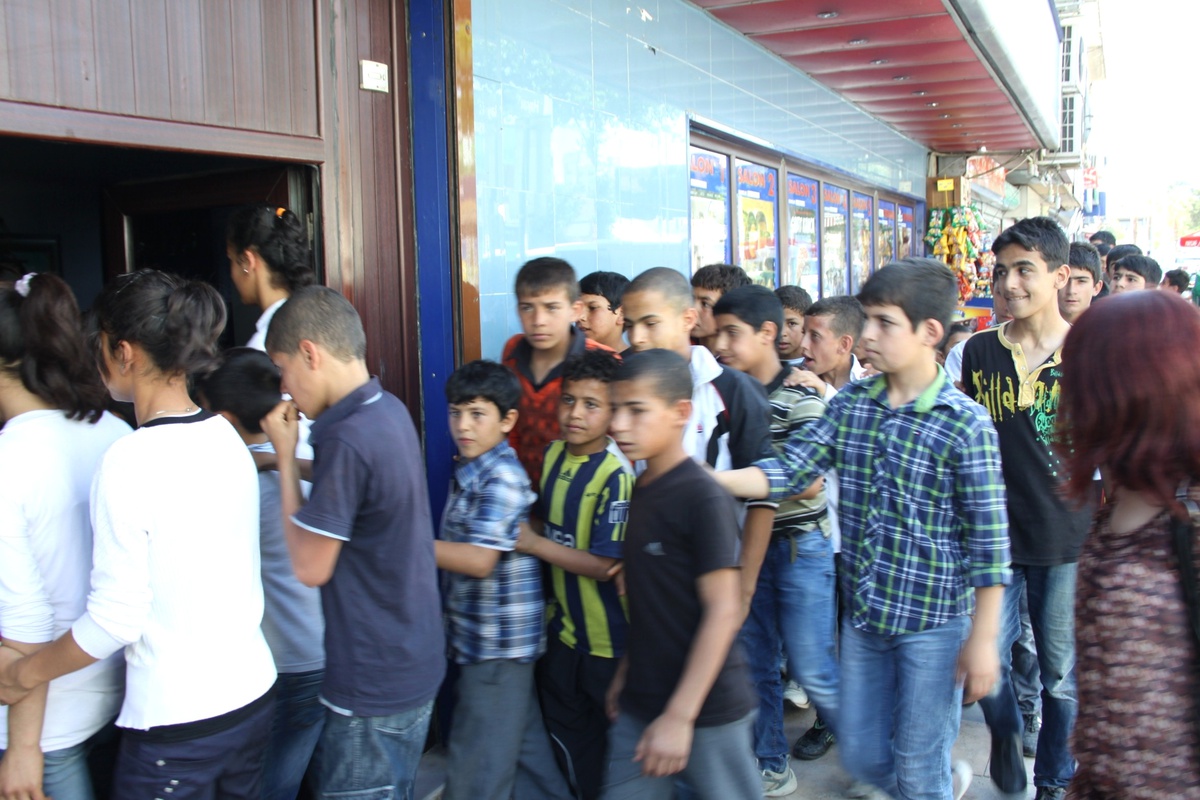 Öğrenciler Çizgi Filmi Bu Kez Sinemada İzledi