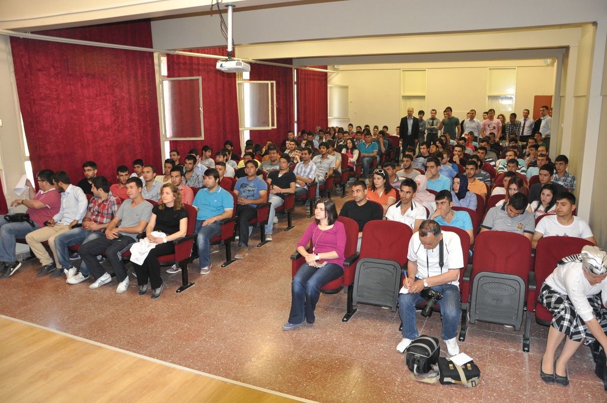 Öğrencilere İş Arama Becerileri Anlatıldı