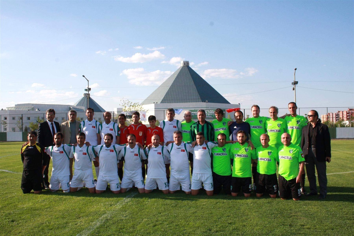 Resmi Kurumlar Arası Bahar Futbol Turnuvası Başladı
