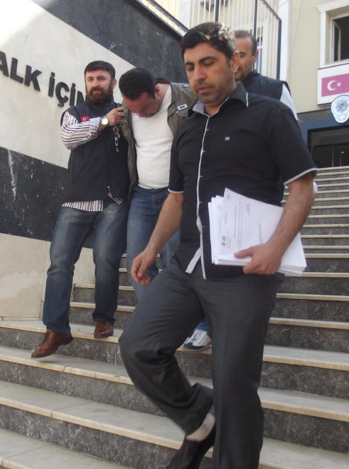 Sahte Satılık Otomobil İlanlarıyla Kapora Toplamış