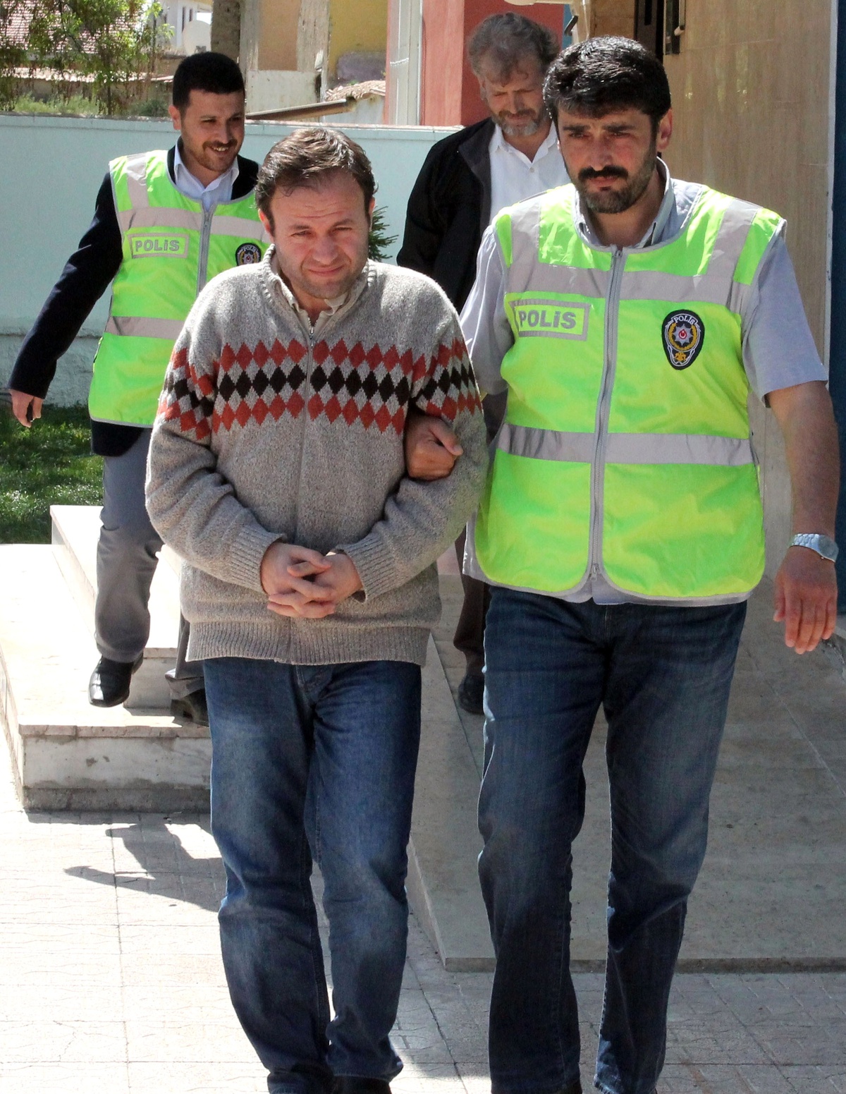 Savcı Kılığındaki Seri Taksici Dolandırıcısı Yakalandı
