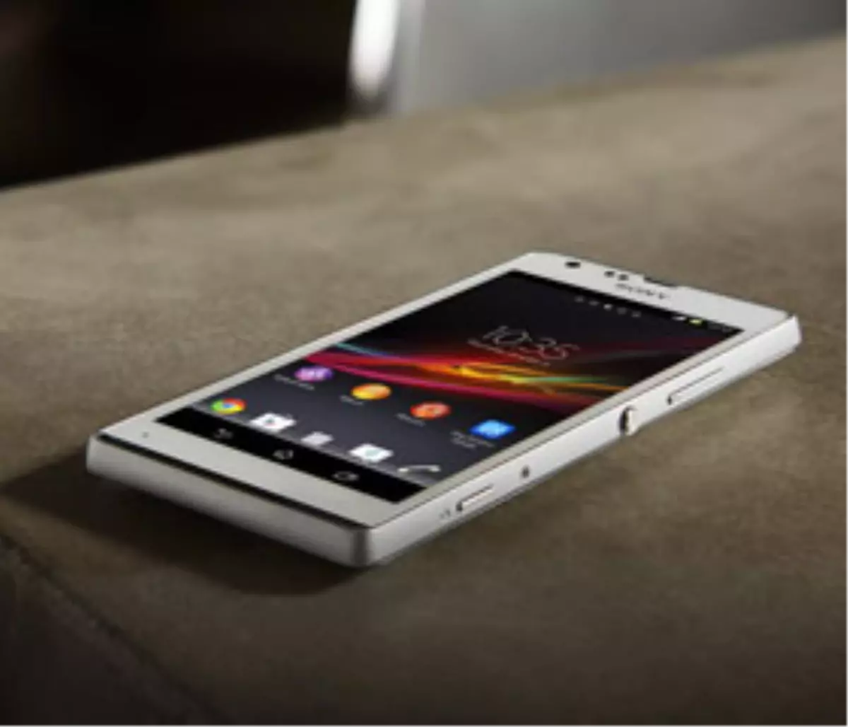 Sony Xperia Zr Geliyor