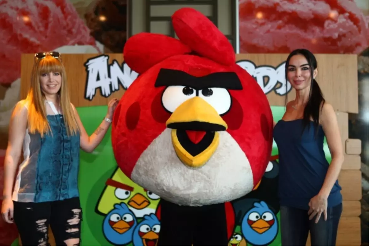 Angry Birds™ Marmara Forum\'dan havalandı!