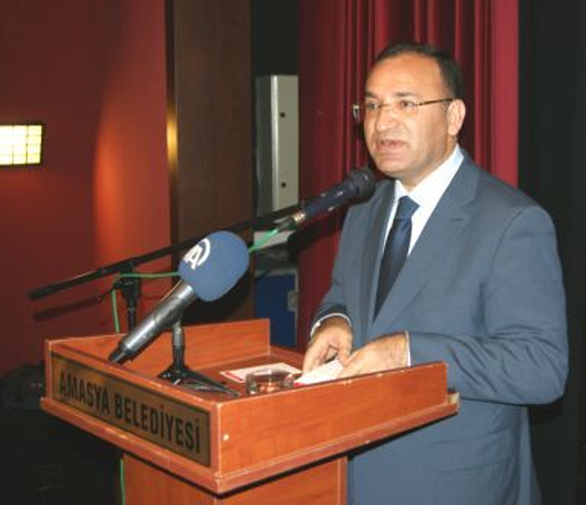 Başbakan Yardımcısı Bekir Bozdağ(1): Bu Ülkede Yaşayan Herkesin Vazifesi Kurallara Uymak