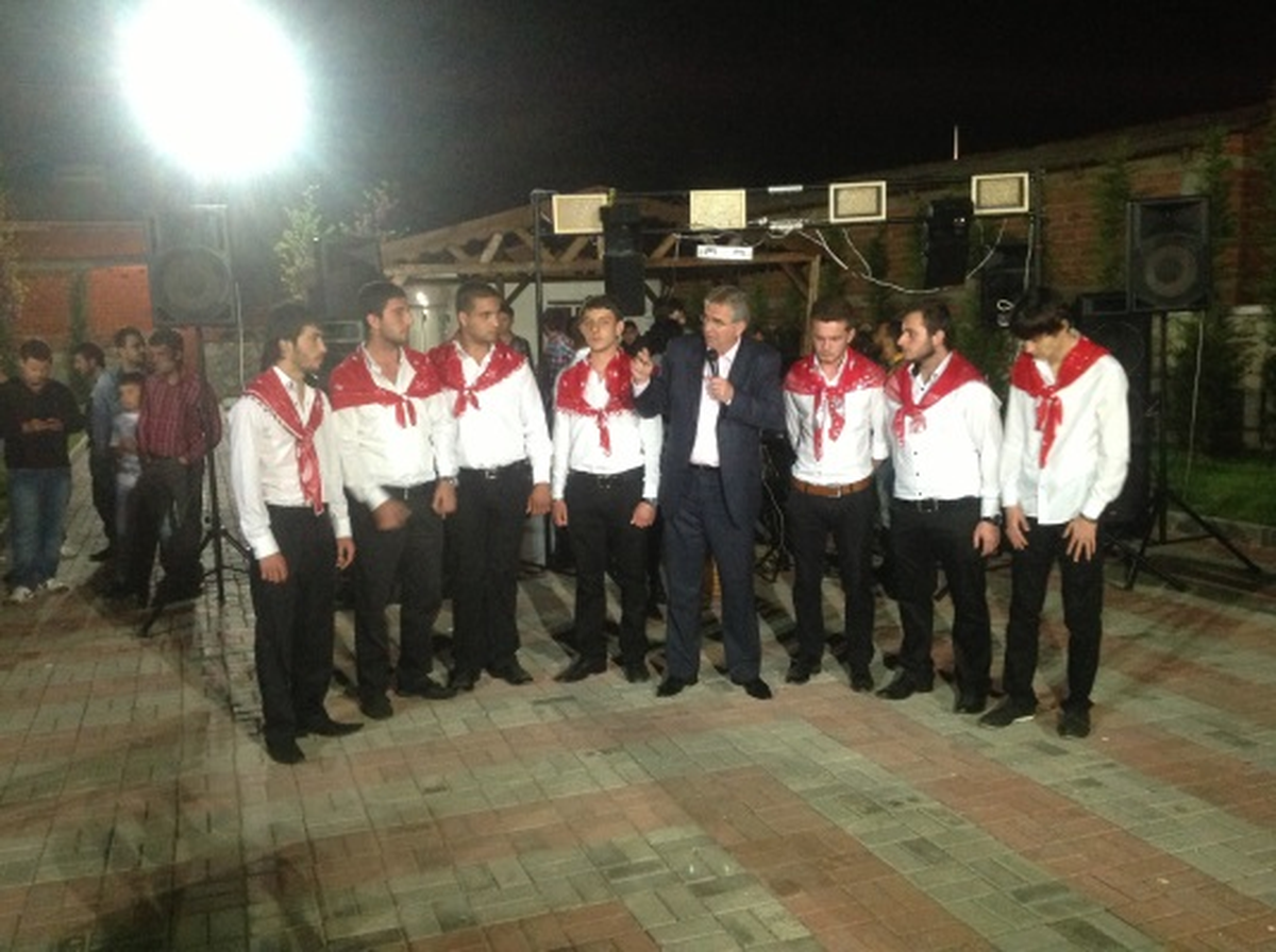 Başkan Askere Gidecek Gençleri Yalnız Bırakmadı