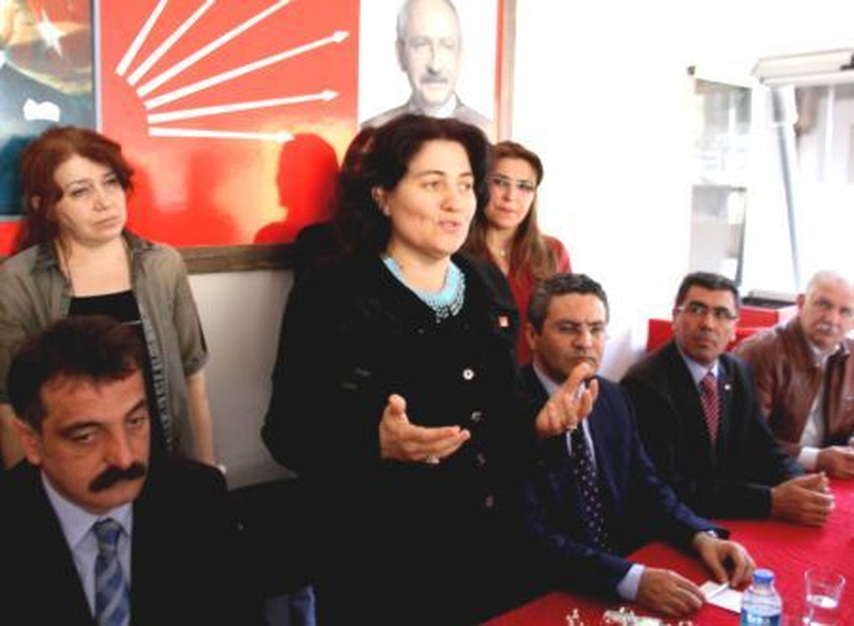 CHP Kadın Kolları Genel Başkanı Dokuzcan."Emek En Yüce Değerdir.560 Metredeki Madencilerin Yaşadığı...