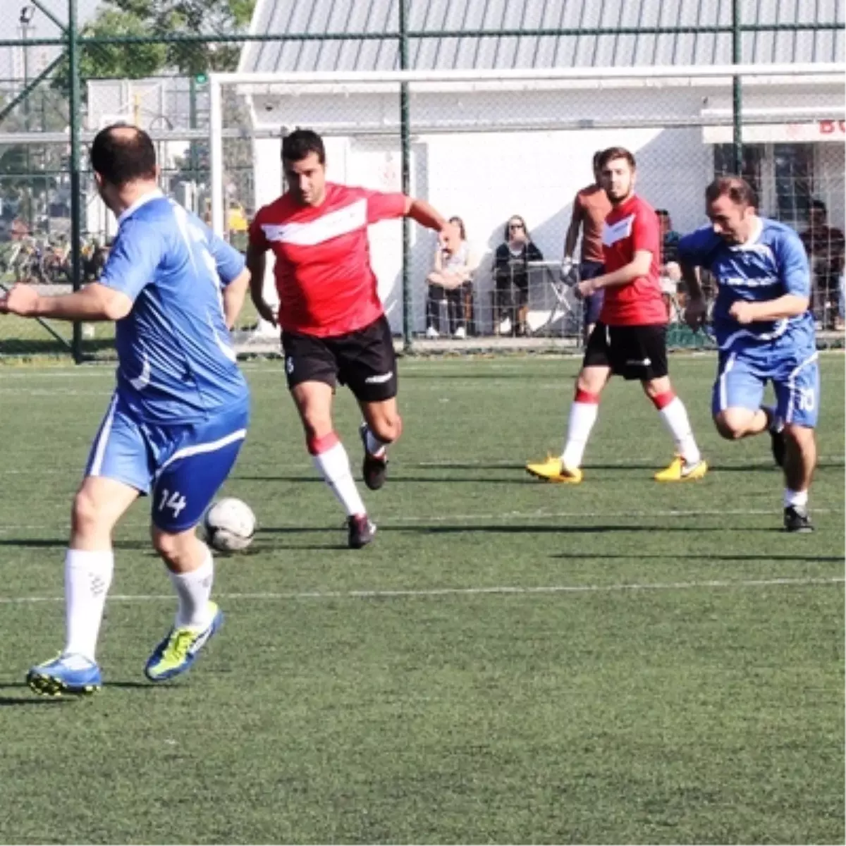 Corporate Football League 2013\'te 3. Hafta Maçları Tamamlandı