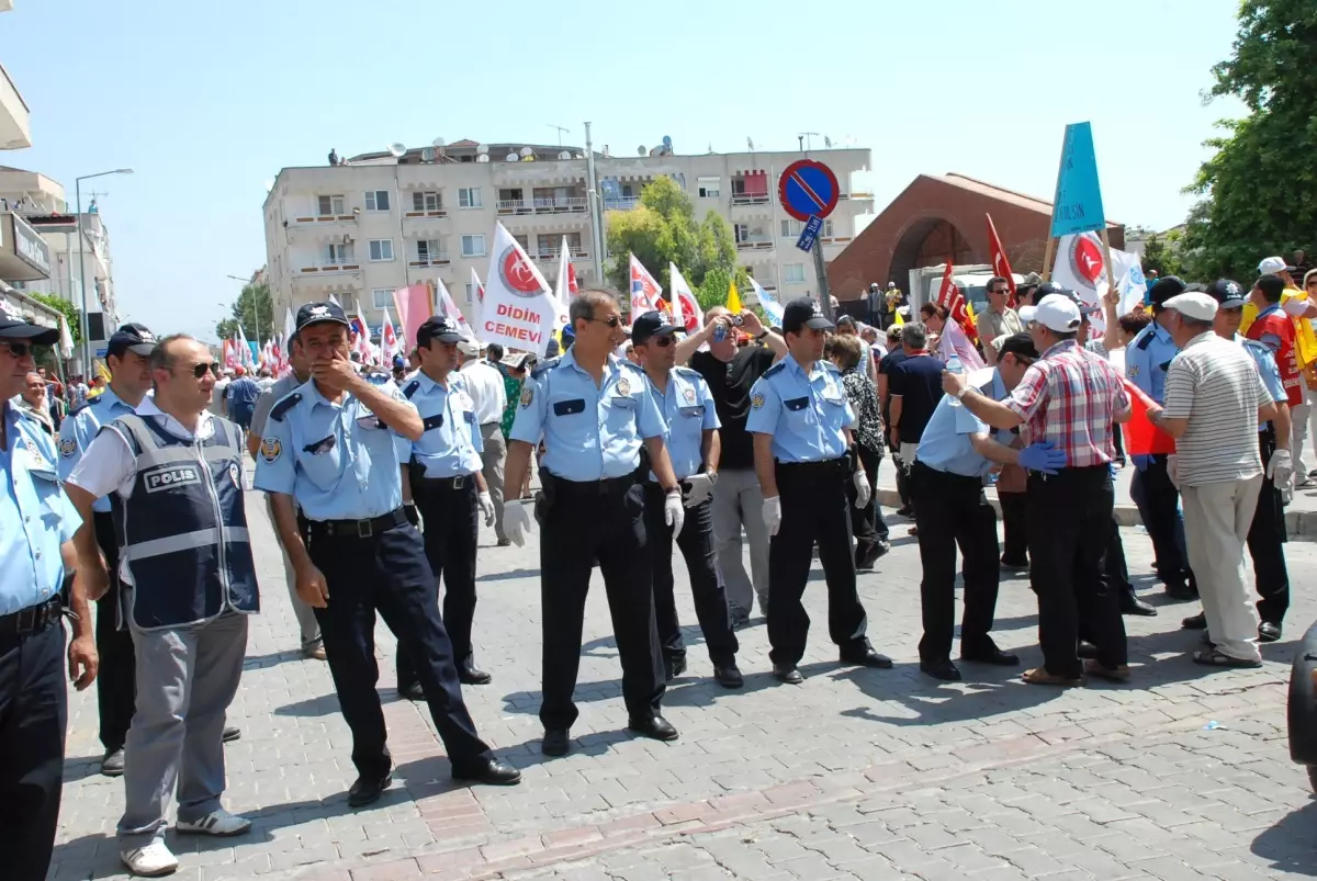 Didim Emniyeti 1 Mayıs\'ta Tedbiri Elden Bırakmadı