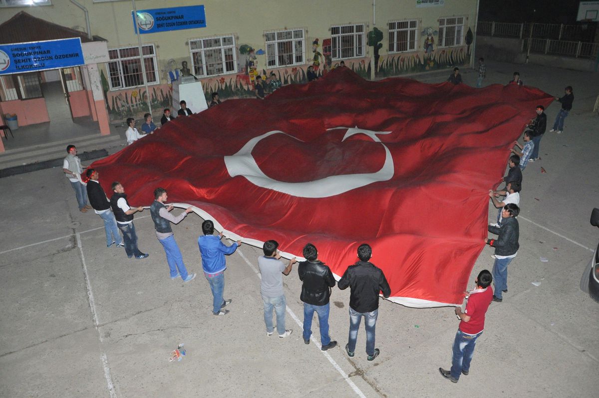 Asker\'e Gidecek Gençlere Eğlence Düzenlendi