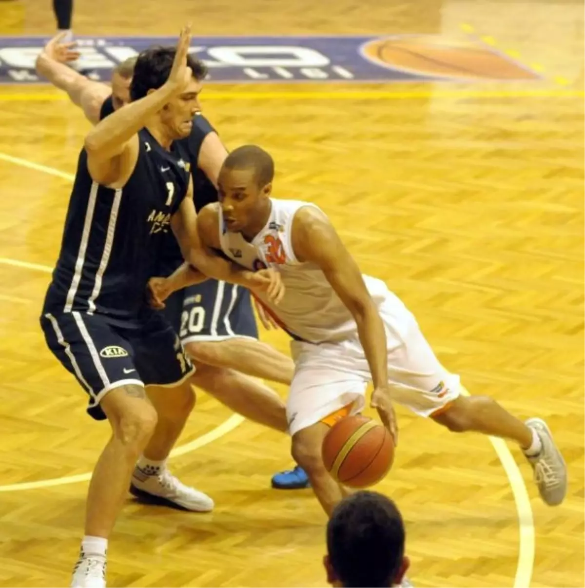 Mersin Büyükşehir Belediyespor - Anadolu Efes: 98-107