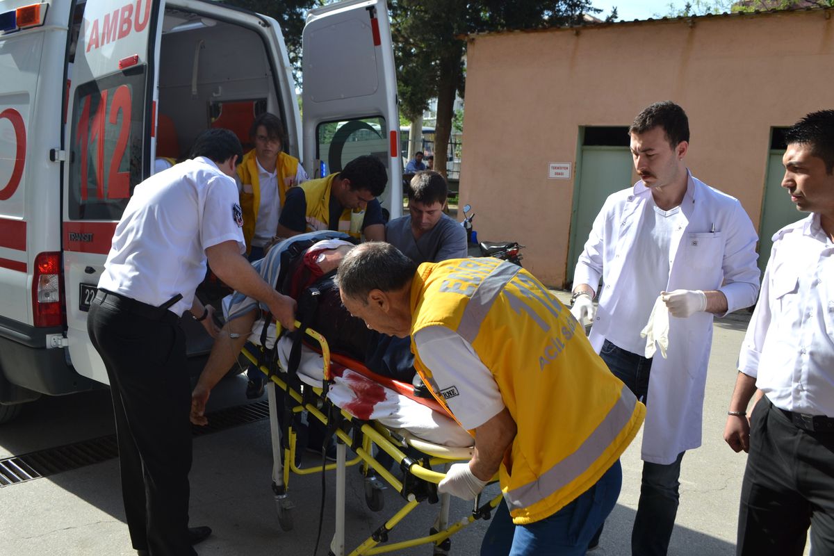 Simitçilerin Yer Kavgası Kanlı Bitti: 1 Ölü