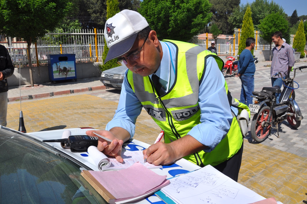 Torbalı\'da Motosiklet Denetimleri Sıklaştırıldı