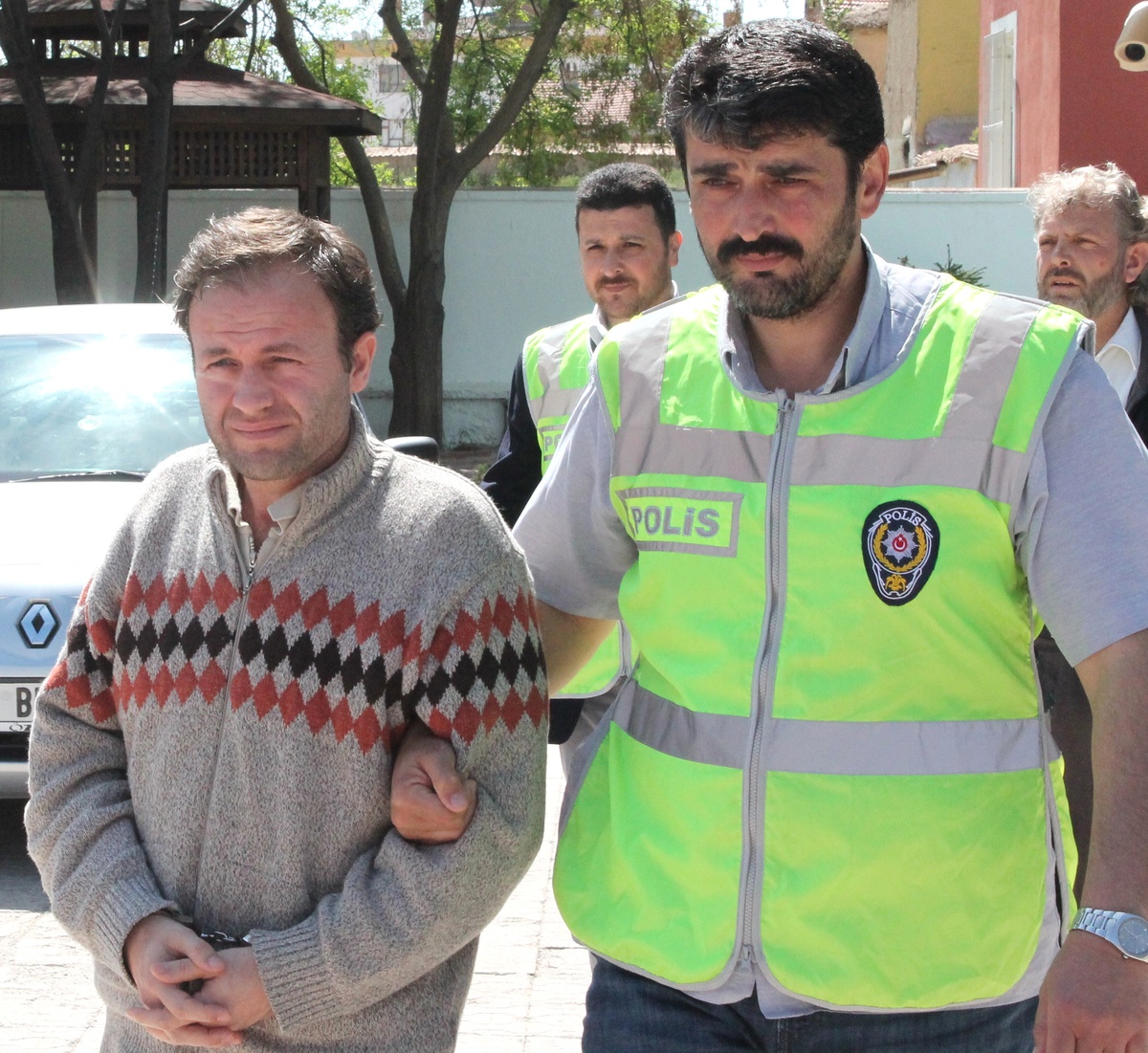Zevk İçin Taksici Dolandıran Şüpheli Tutuklandı