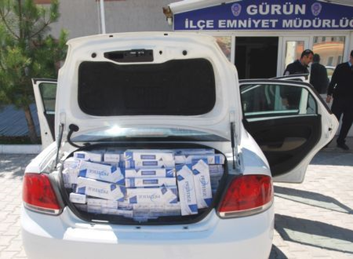 5 Bin 120 Paket Bandrolsüz Sigara Ele Geçirildi