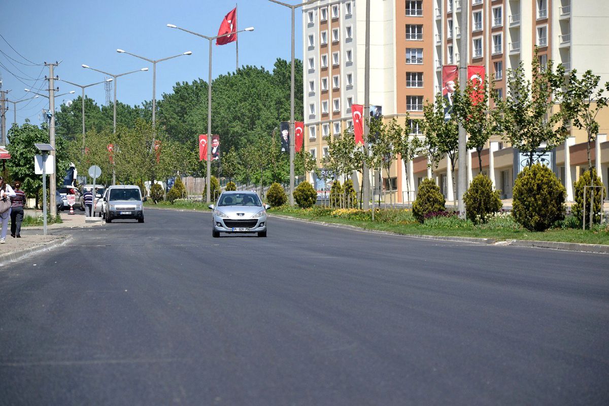 Asfalt Tamam Sıra Yaya Geçidinde
