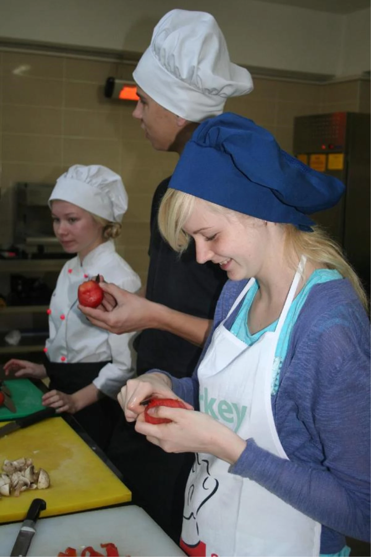 Estonyalı Öğrenciler Türk Mutfağını Öğreniyor