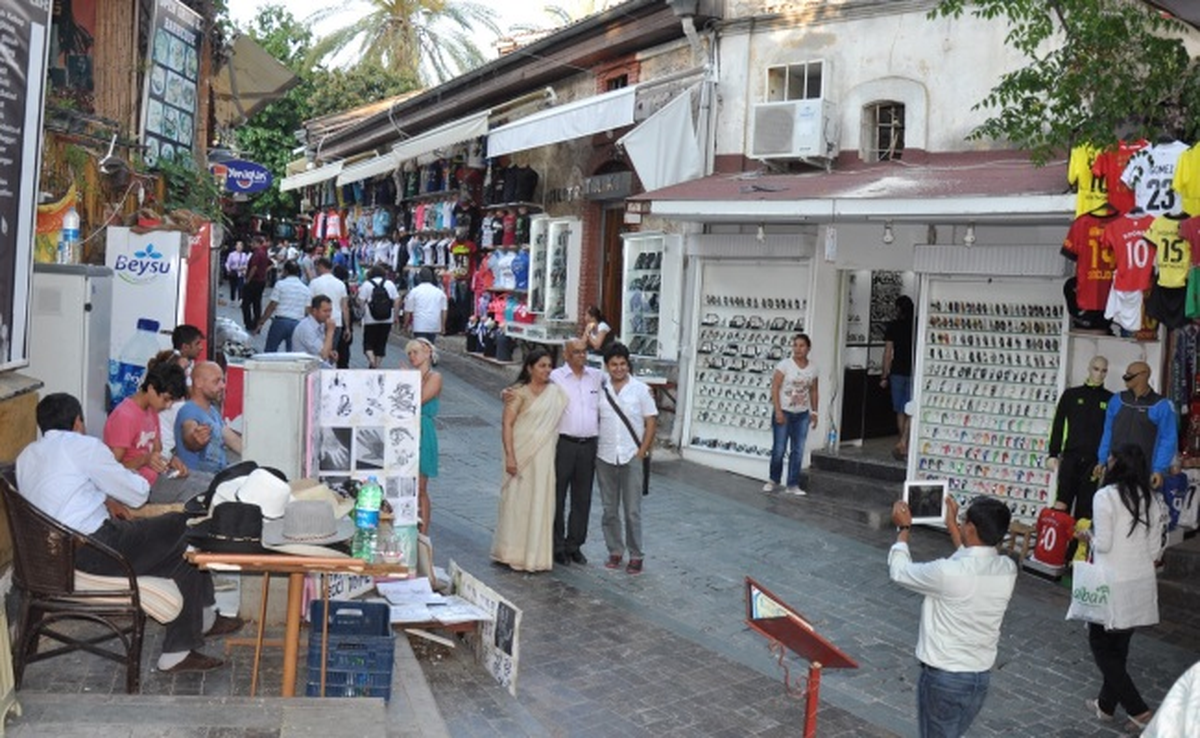 Hintli İşadamları Umutlu ve Memnun Ayrıldı