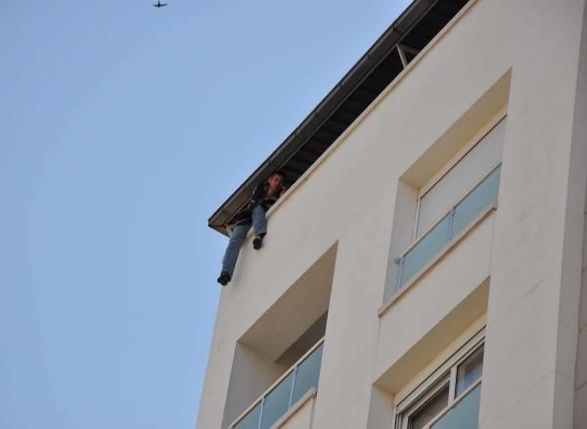 İntiharı Belediye Başkanı ve Emniyet Müdürü Önledi