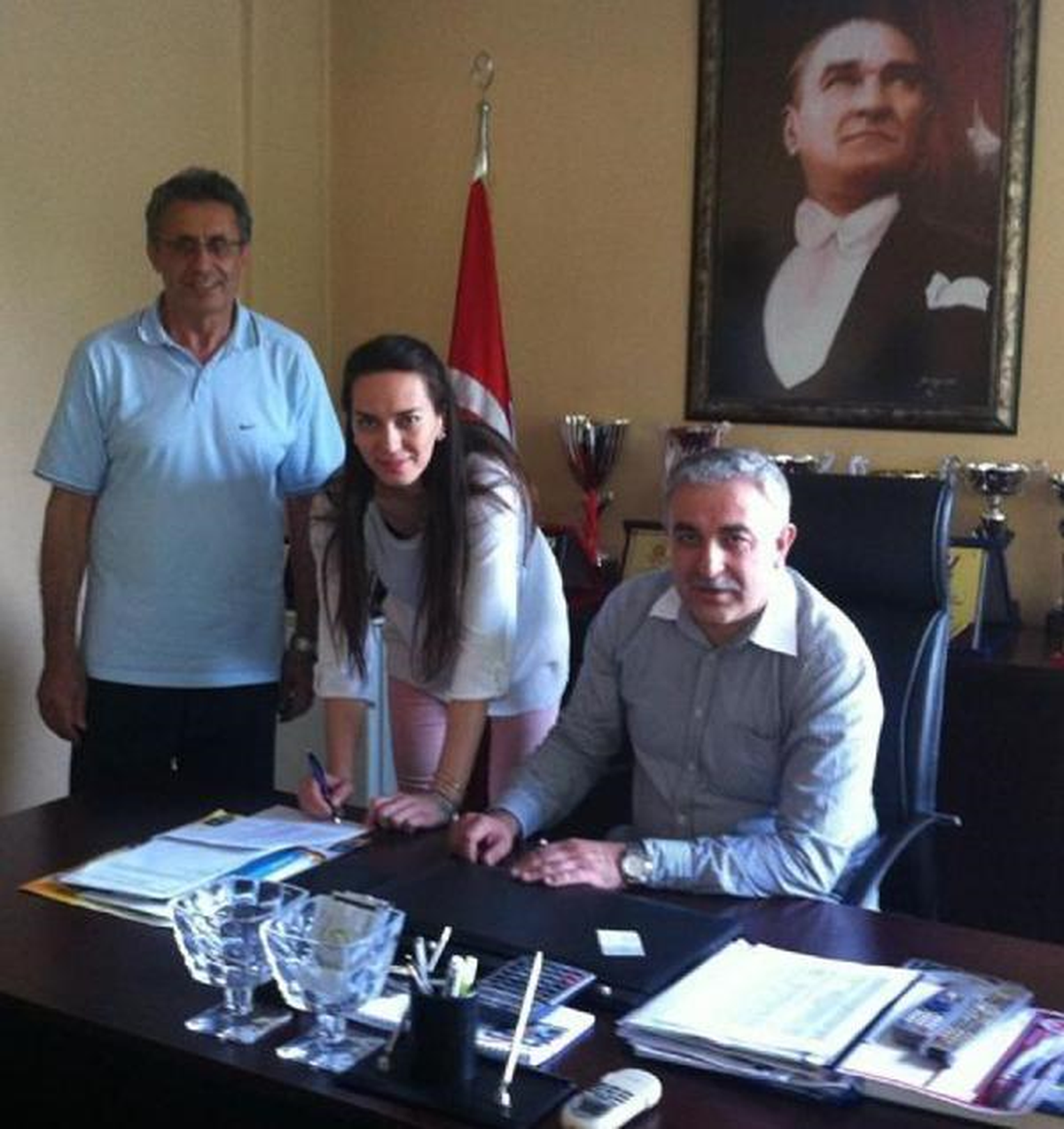 Kaptan Pınar Bursa Belediyespor\'da Kaldı