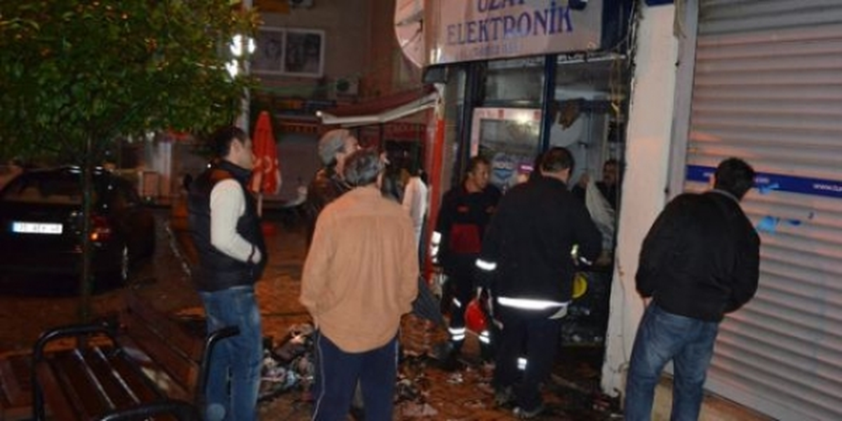 Milas'ta İş Yeri Yangını Hasara Neden Oldu