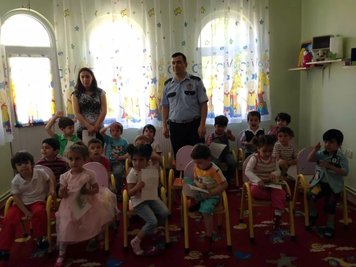 Minikler Trafik Kurallarını Öğrendi