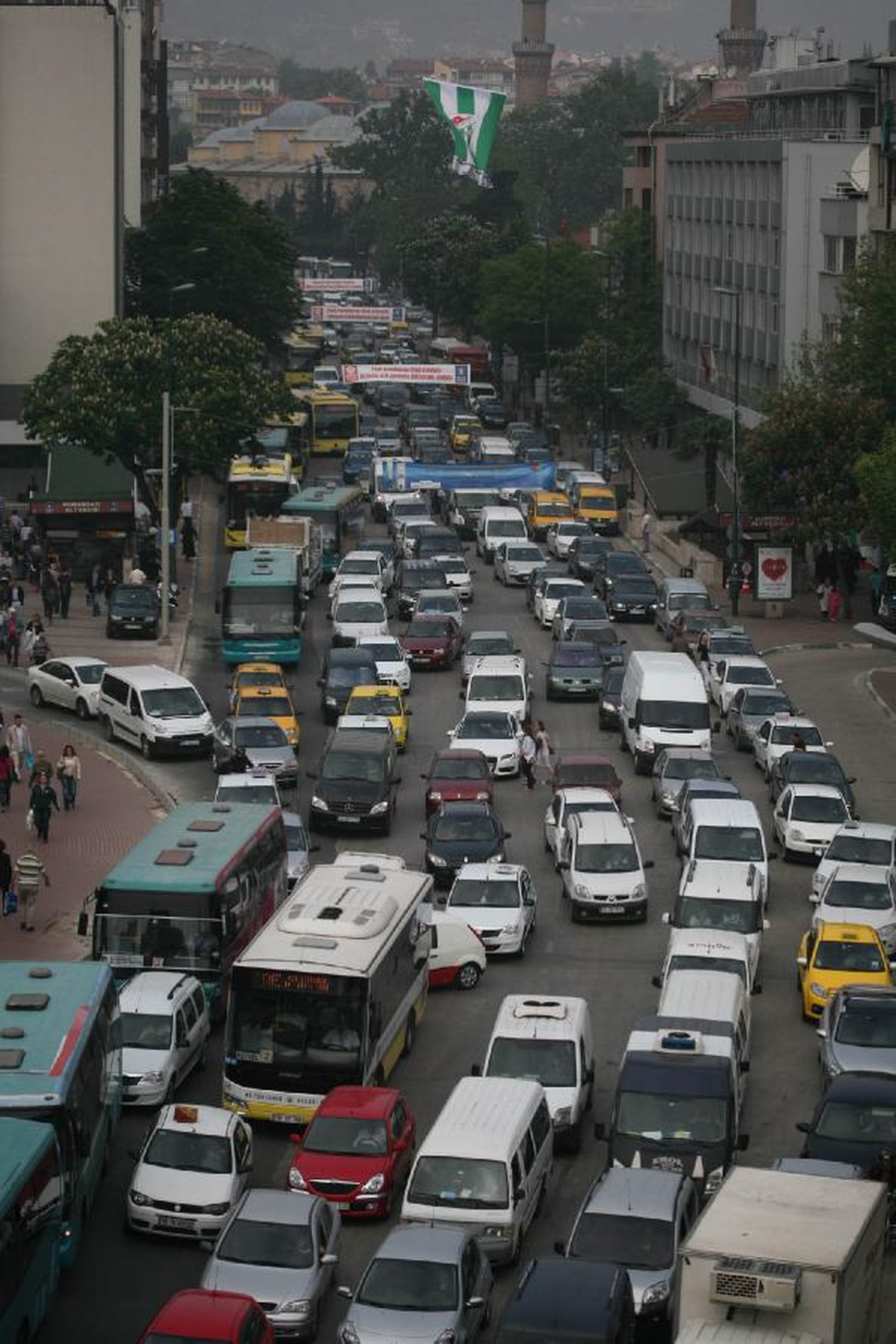 Tramvay Hattı Çalışması Trafiği Olumsuz Etkiledi