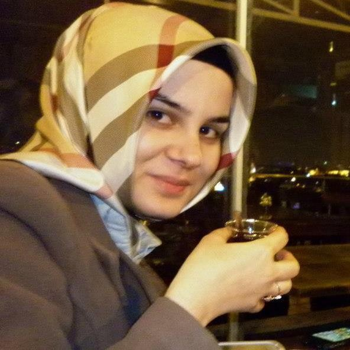 Yakan Top Oynarken Ölen Üniversiteli Kızdan Geriye Sosyal Paylaşım Sitesindeki Neşeli Fotoğraflar...